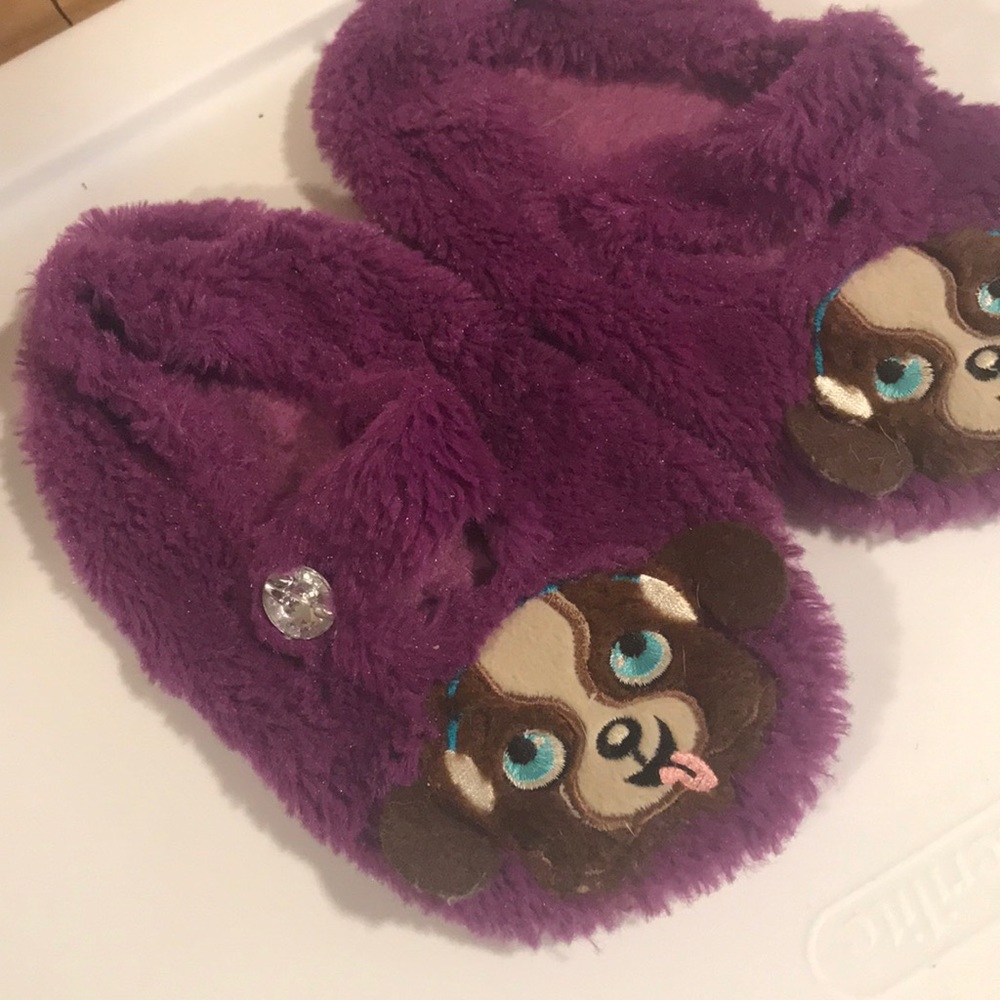 Slippers - Picture 3 of 3